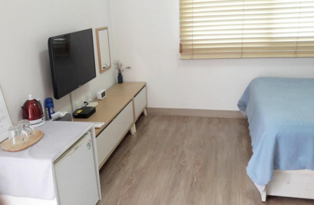 Moon Forest Guesthouse Csedzsu Kültér fotó