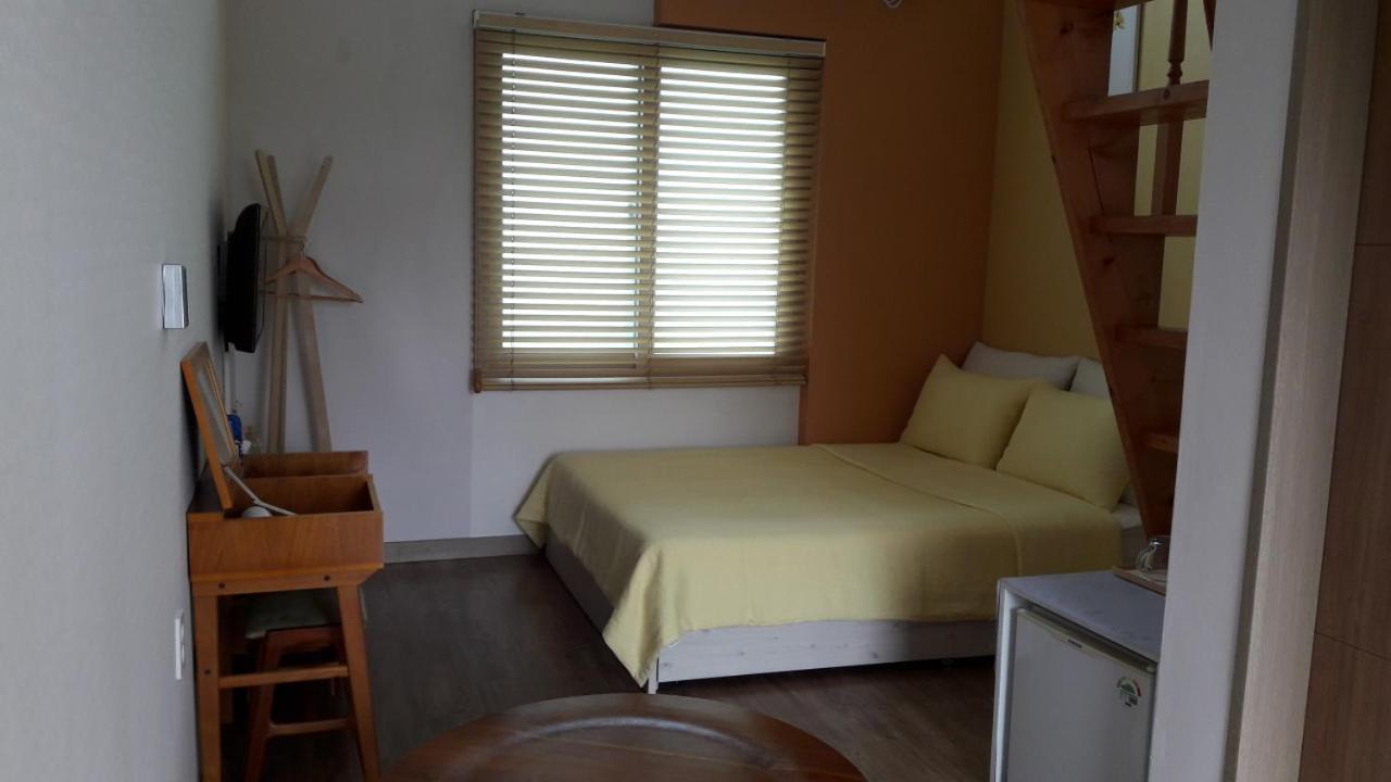 Moon Forest Guesthouse Csedzsu Kültér fotó