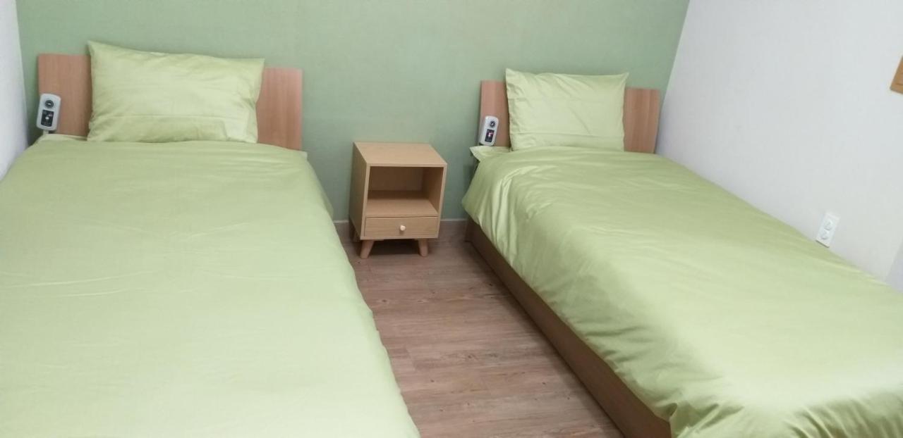 Moon Forest Guesthouse Csedzsu Kültér fotó
