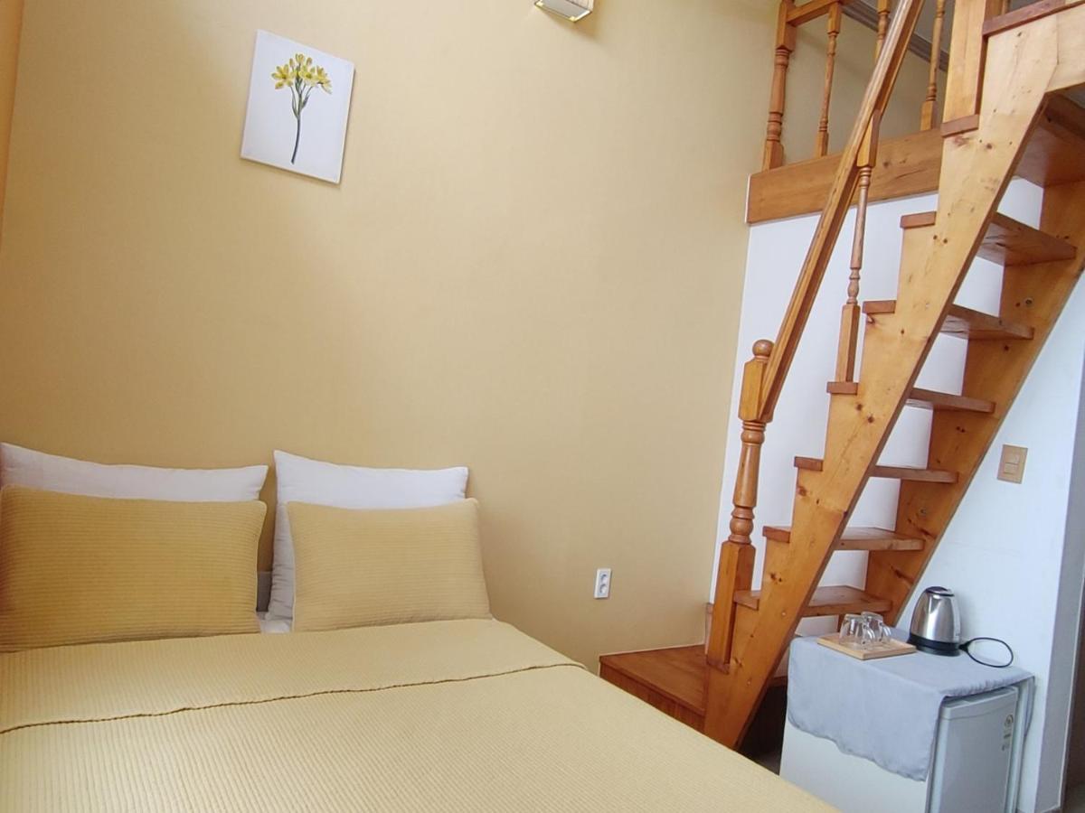 Moon Forest Guesthouse Csedzsu Kültér fotó