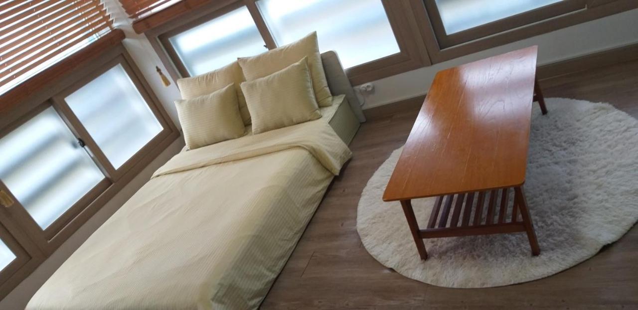 Moon Forest Guesthouse Csedzsu Kültér fotó